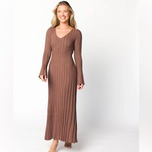 Hadley Long Sleeve V Neck Knit Maxi in Cocoa